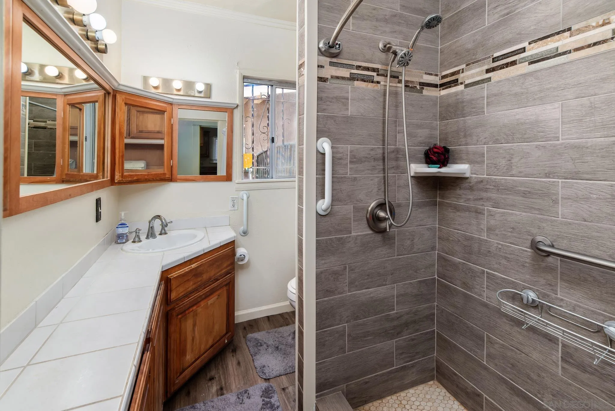 https://cdn.realtyfeed.com/cdn/127/260005076/b6496f13a79512737db74ac7493332ff.webp