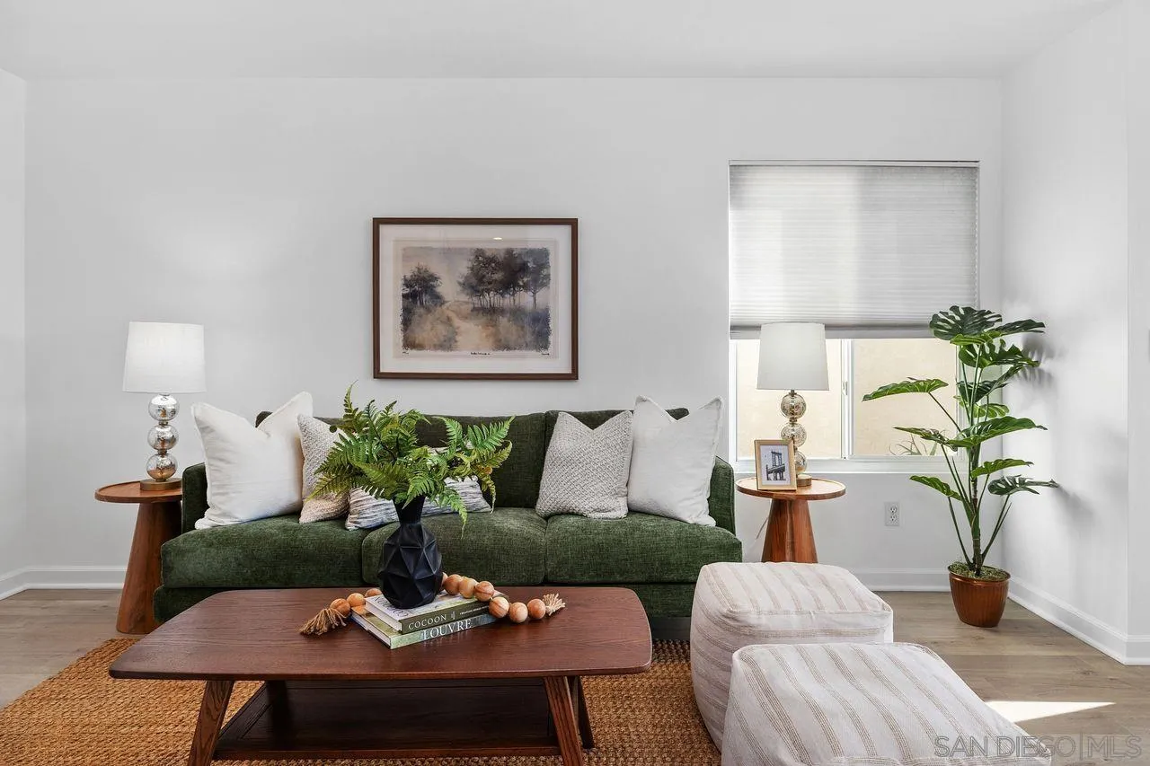 https://cdn.realtyfeed.com/cdn/127/260005077/65f39fea909a215927709416852ee5e7.webp