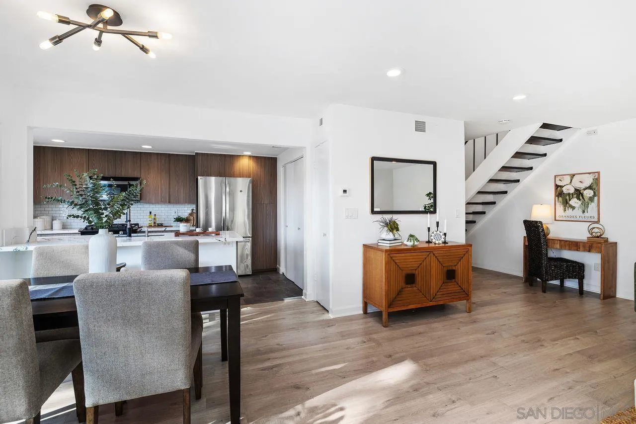 https://cdn.realtyfeed.com/cdn/127/260005077/698cd54624b26e4004efbc105dd05f03.webp