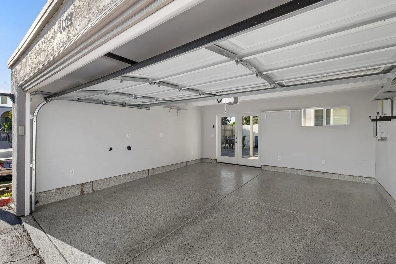 https://cdn.realtyfeed.com/cdn/127/260005077/dbf17df58d1e79bf1ac8418840035de5.webp