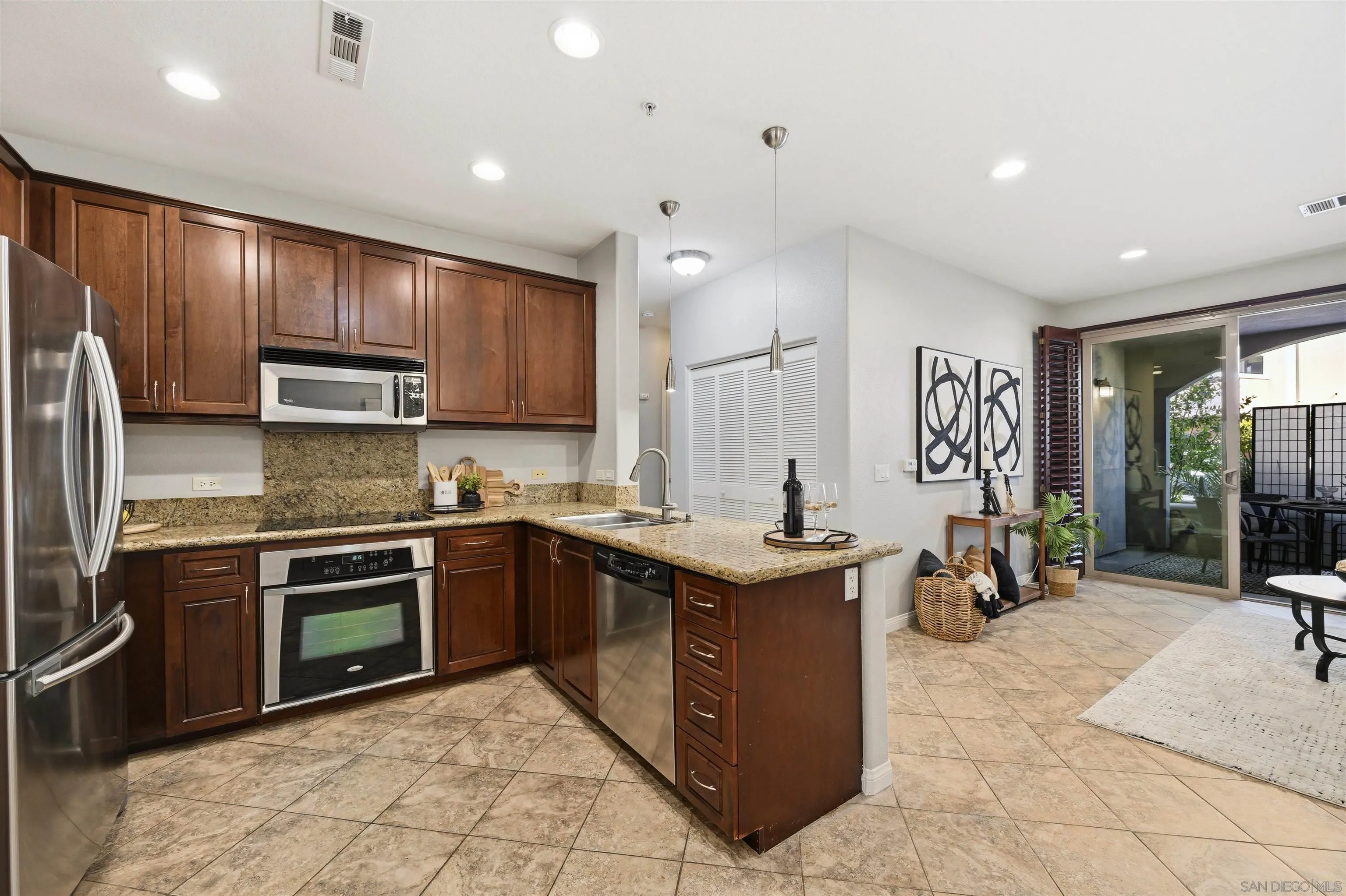 https://cdn.realtyfeed.com/cdn/127/260005081/59413f7f9e544a69563fe8f1eff77196.webp