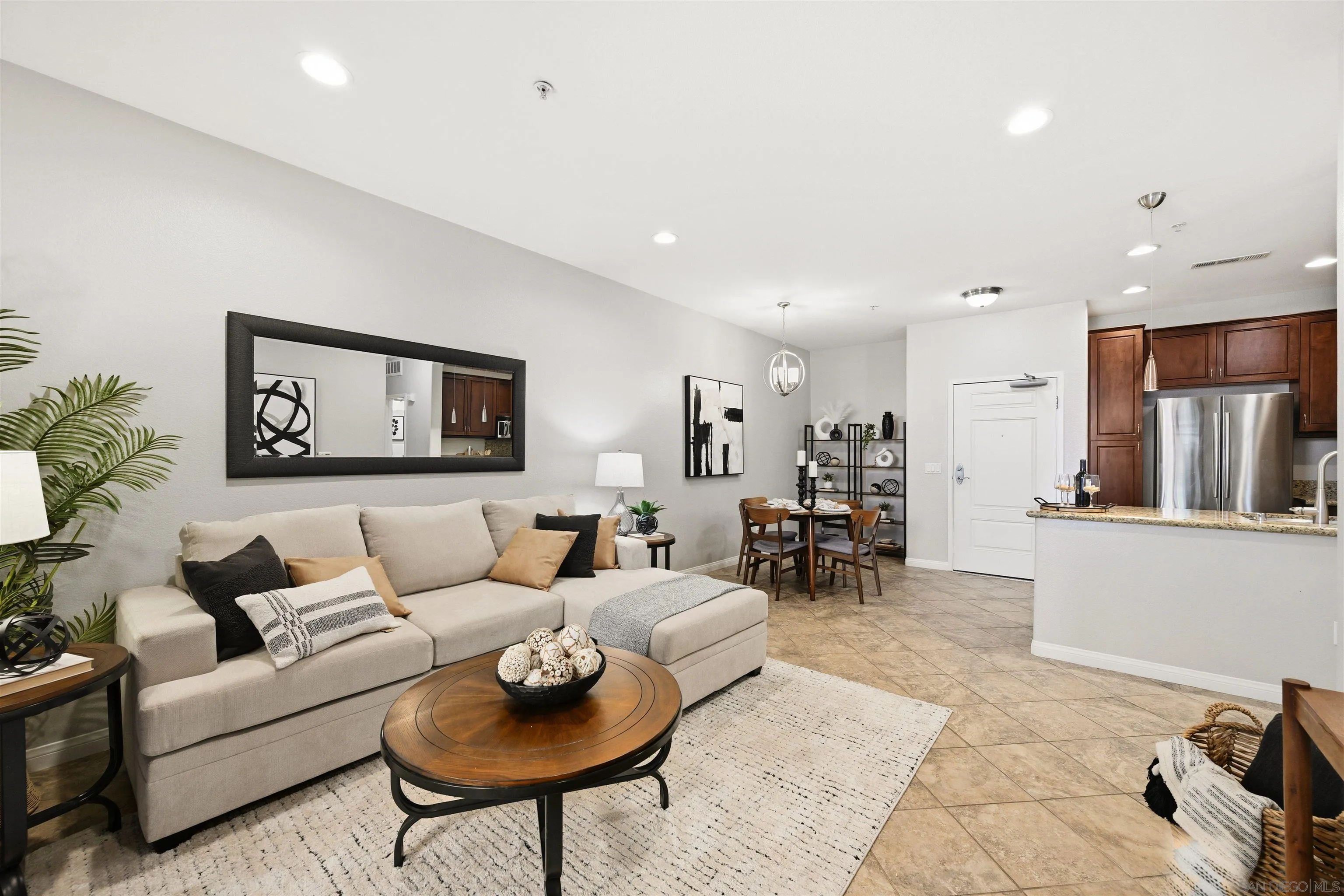 Photo #2: 260005081 Listing: Photo #2