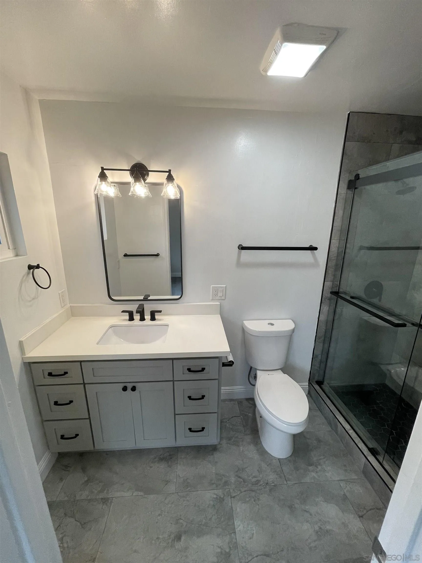 https://cdn.realtyfeed.com/cdn/127/260005084/3750316af431d546534936d5f55fcfa3.webp