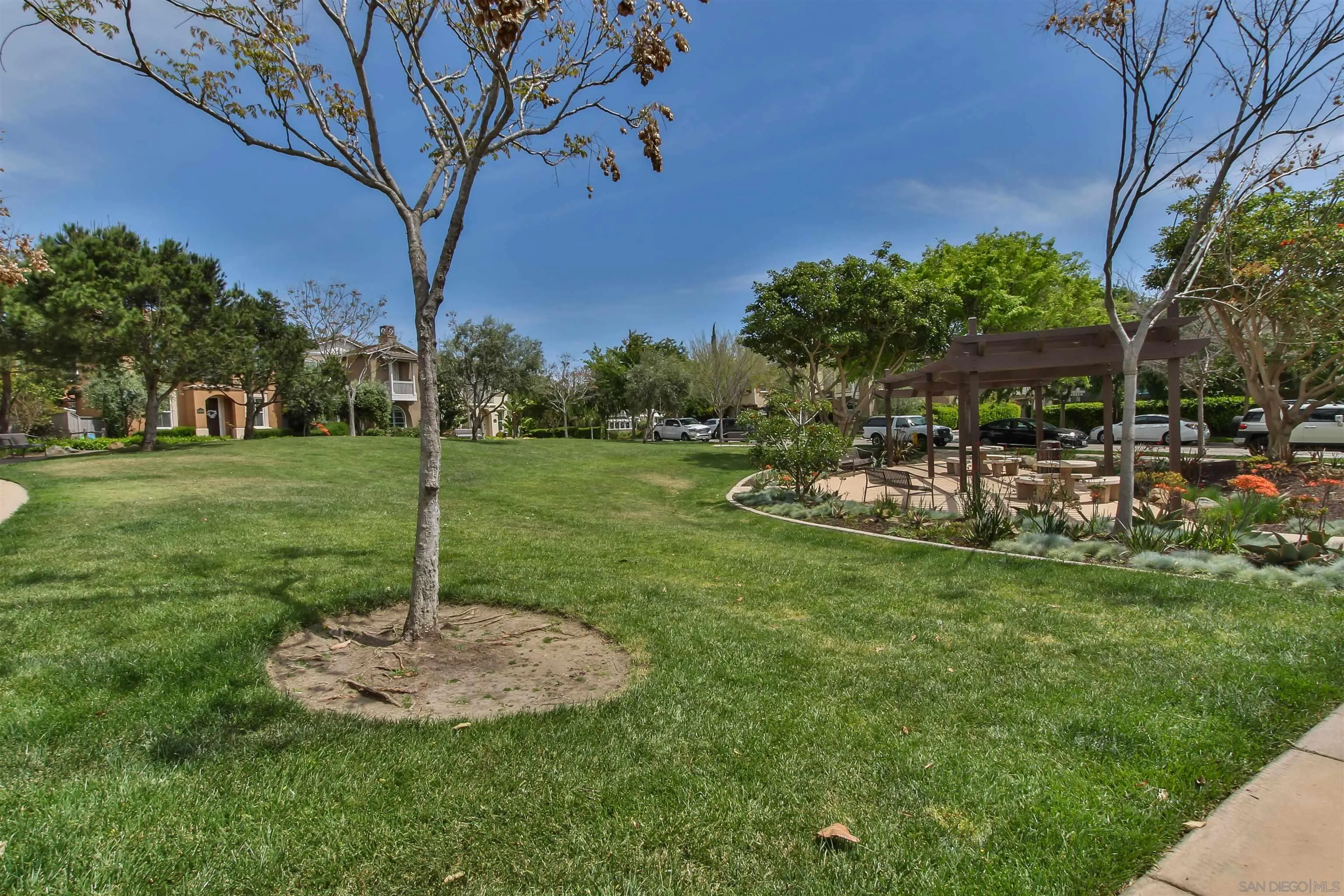 Photo #27: 260005090 Listing: Photo #27