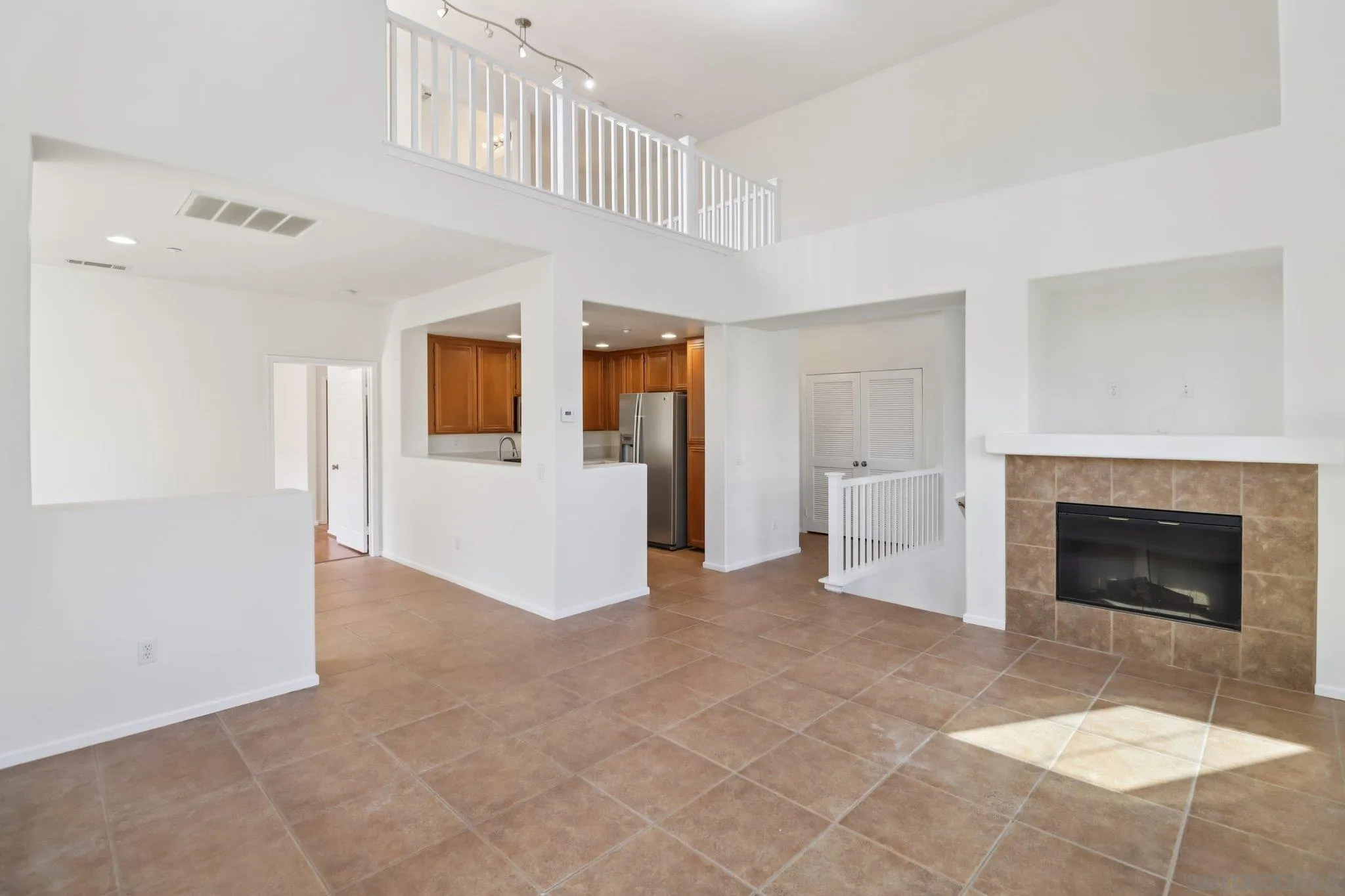 Photo #8: 260005097 Listing: Photo #8