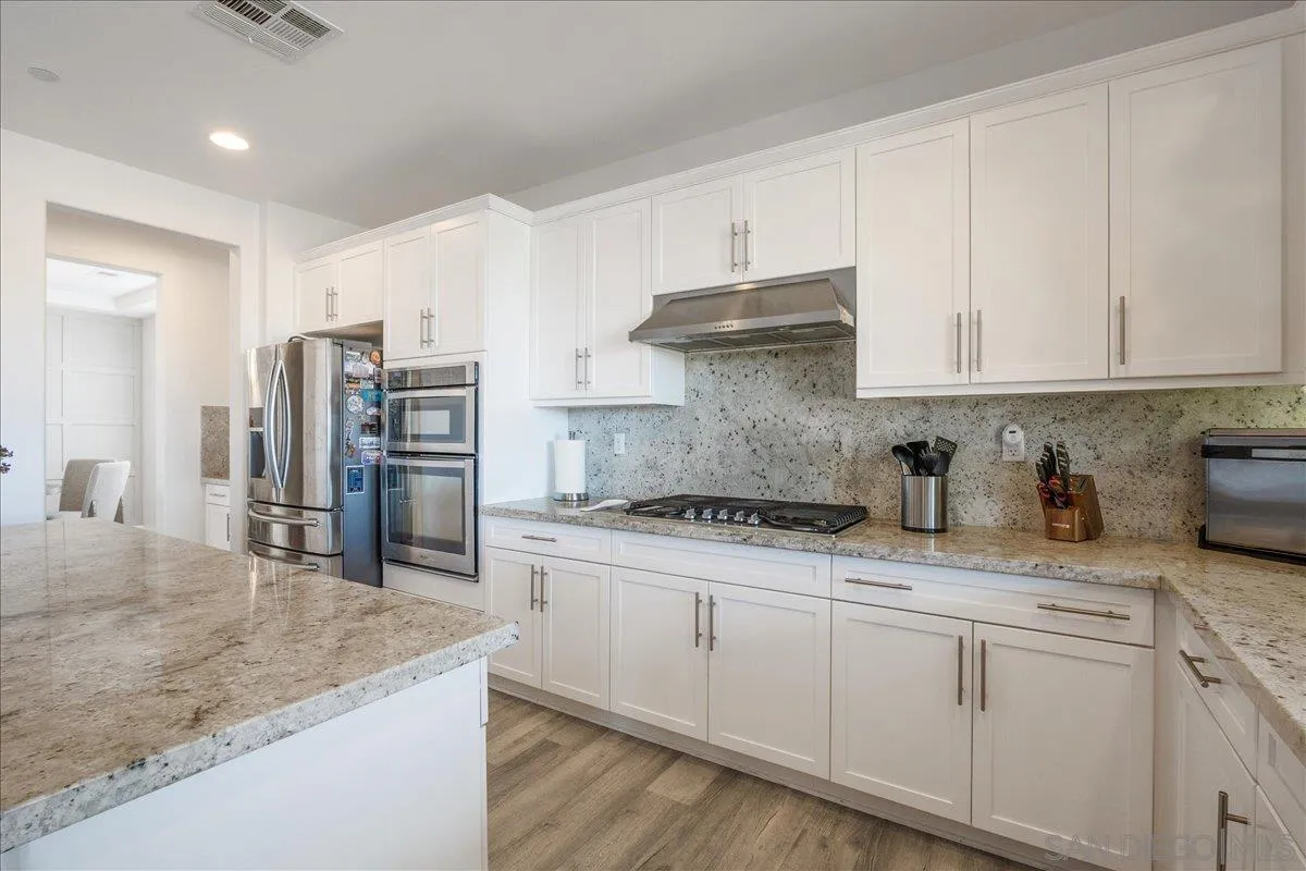 https://cdn.realtyfeed.com/cdn/127/260005098/041a70753bd36049922ff9918de87074.webp