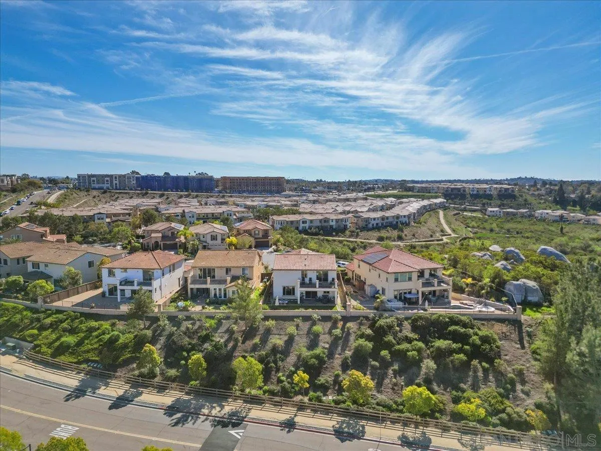 https://cdn.realtyfeed.com/cdn/127/260005098/4a054a9992631a606ea218b1cb69e3f7.webp