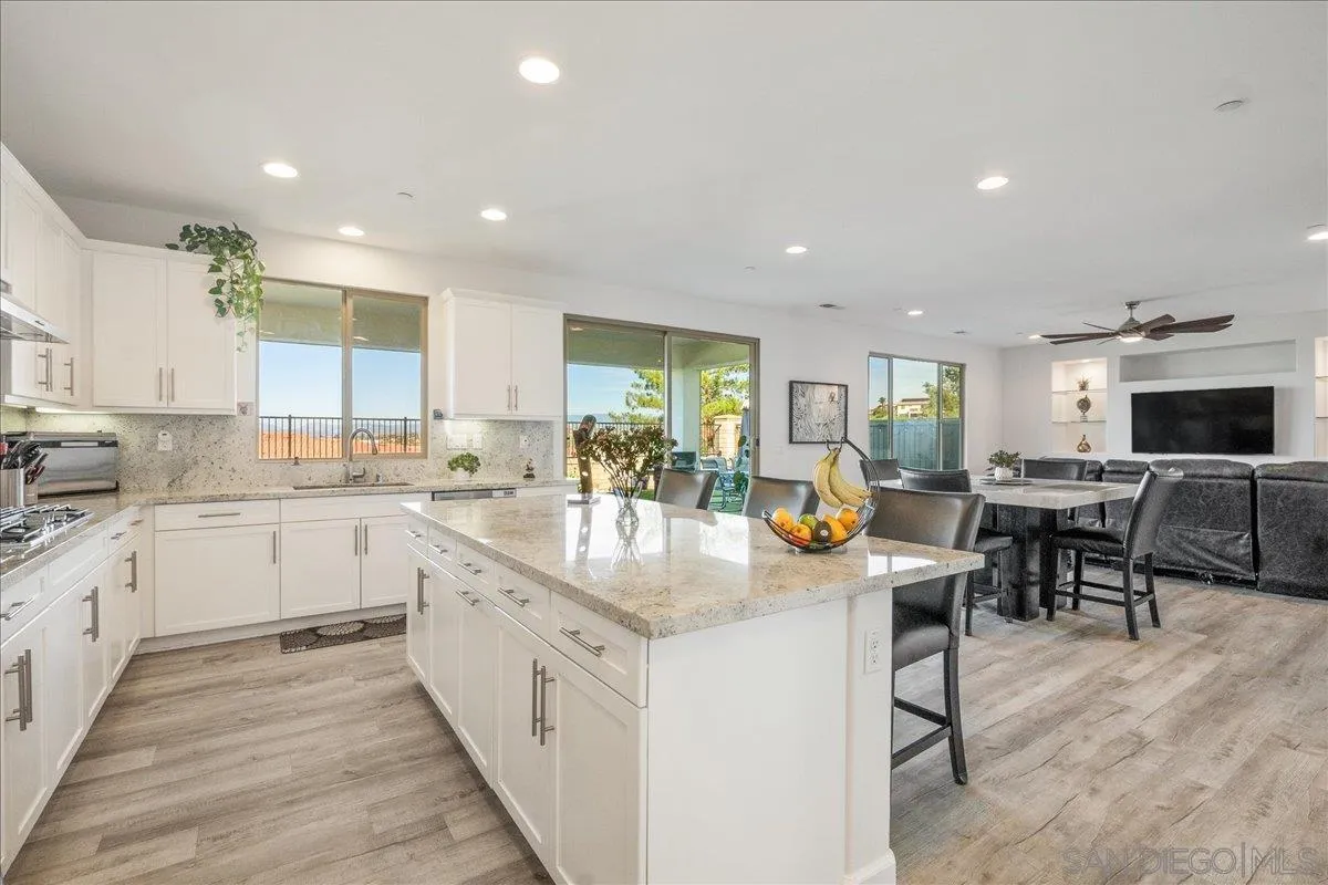 https://cdn.realtyfeed.com/cdn/127/260005098/84ff462485695c63f0678e91fd6885d8.webp