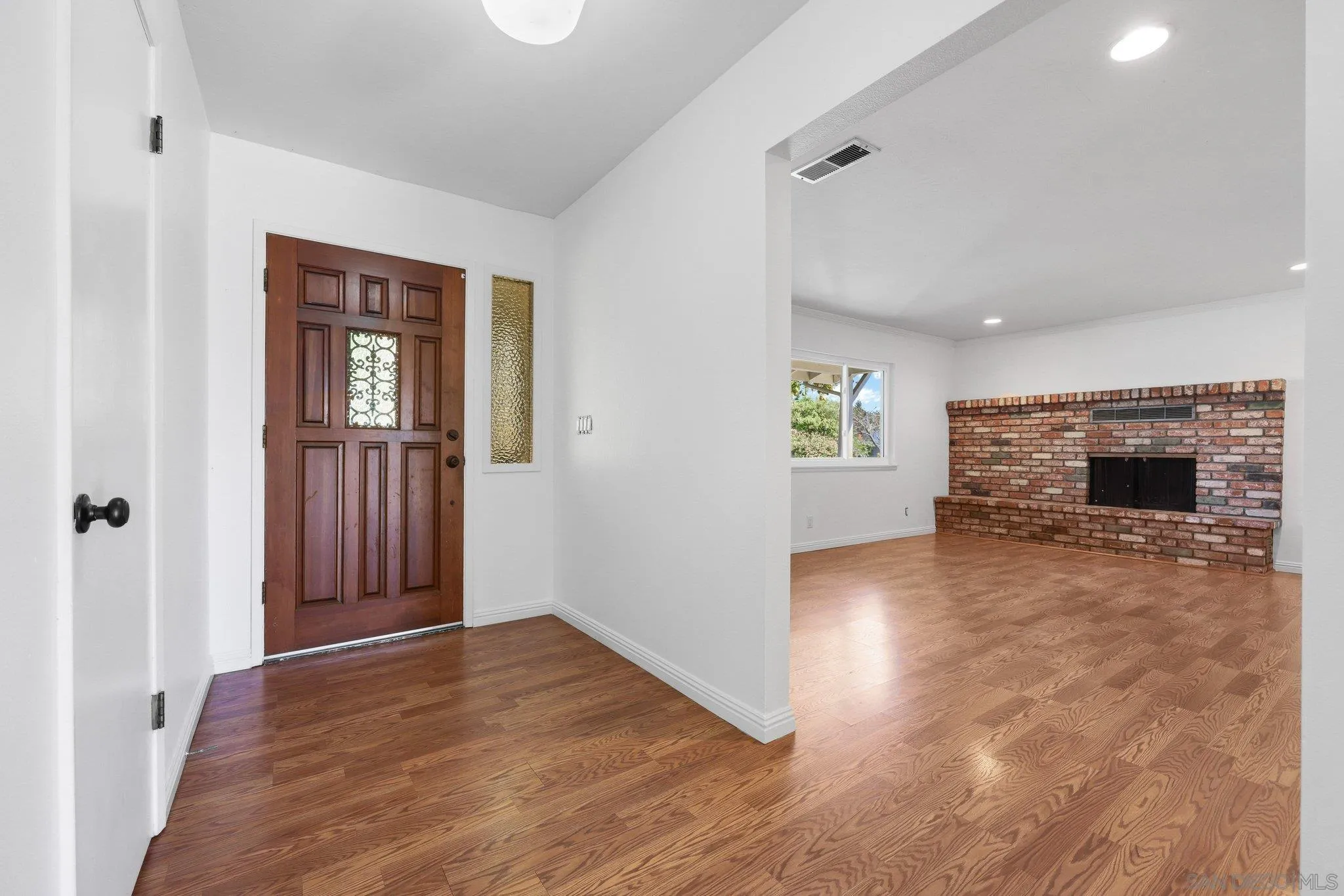 https://cdn.realtyfeed.com/cdn/127/260005101/7a17f5420250a36a9fffcb1f6ddcca23.webp