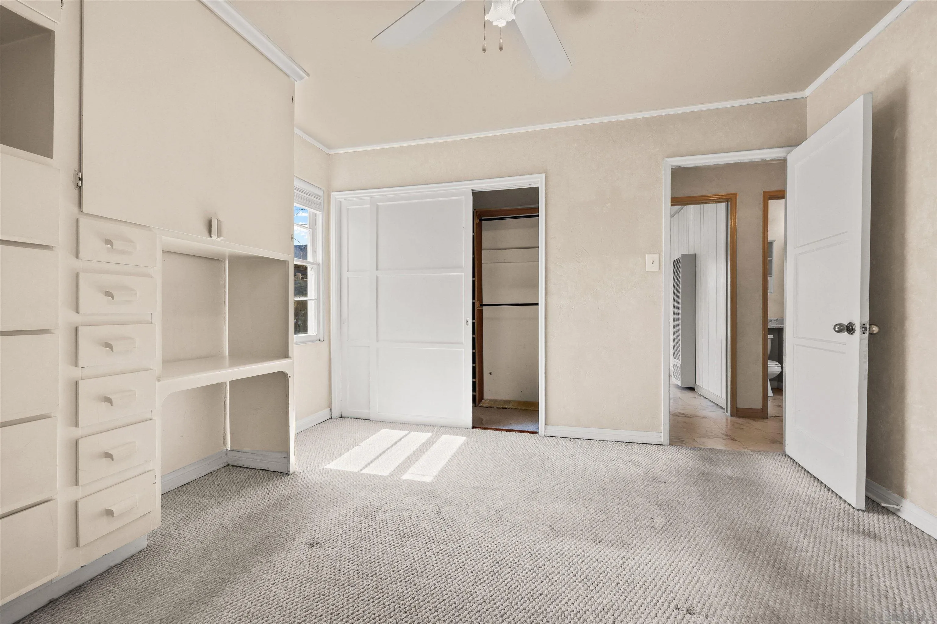 https://cdn.realtyfeed.com/cdn/127/260005104/66290418d6600d83e1268b03b5335fcd.webp