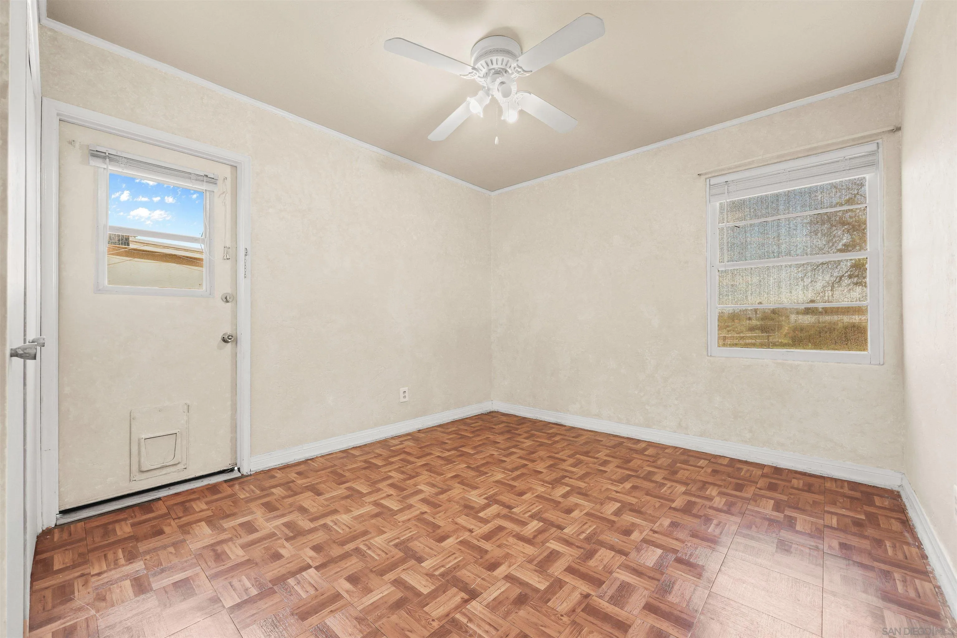 https://cdn.realtyfeed.com/cdn/127/260005104/7a321f91e234883cf3f763a230fd9fb7.webp