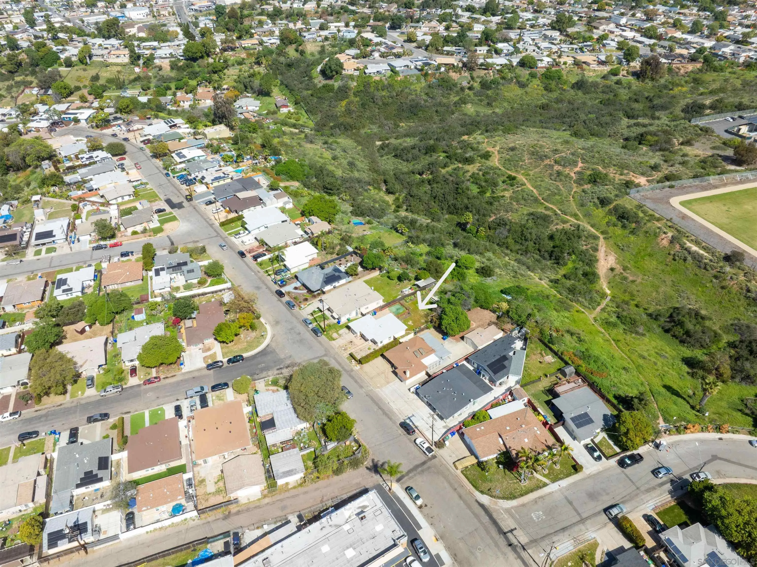 https://cdn.realtyfeed.com/cdn/127/260005104/c3453ba6a5f821e89b291cf7c25a6bc1.webp