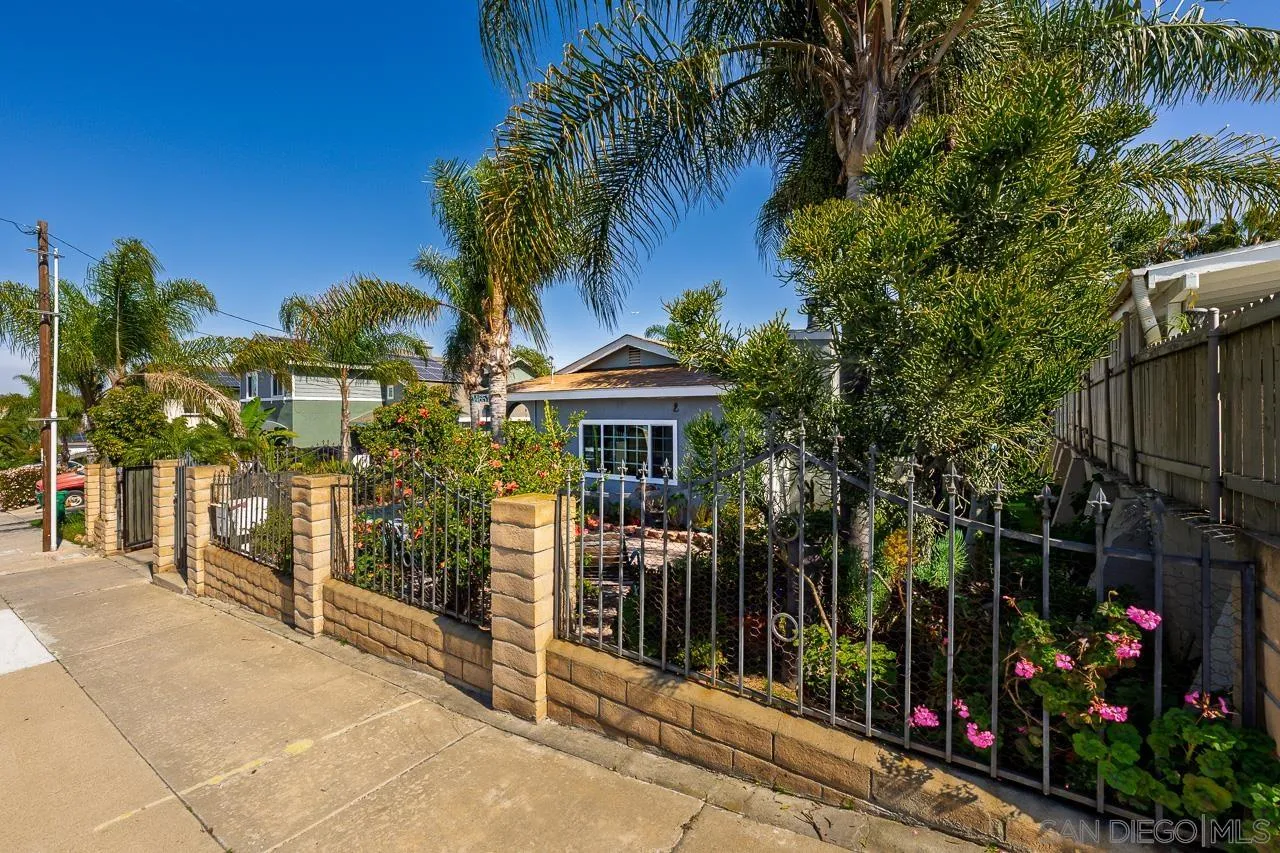 https://cdn.realtyfeed.com/cdn/127/260005115/4b1831ce49afb9753b529aedb614dd8c.webp