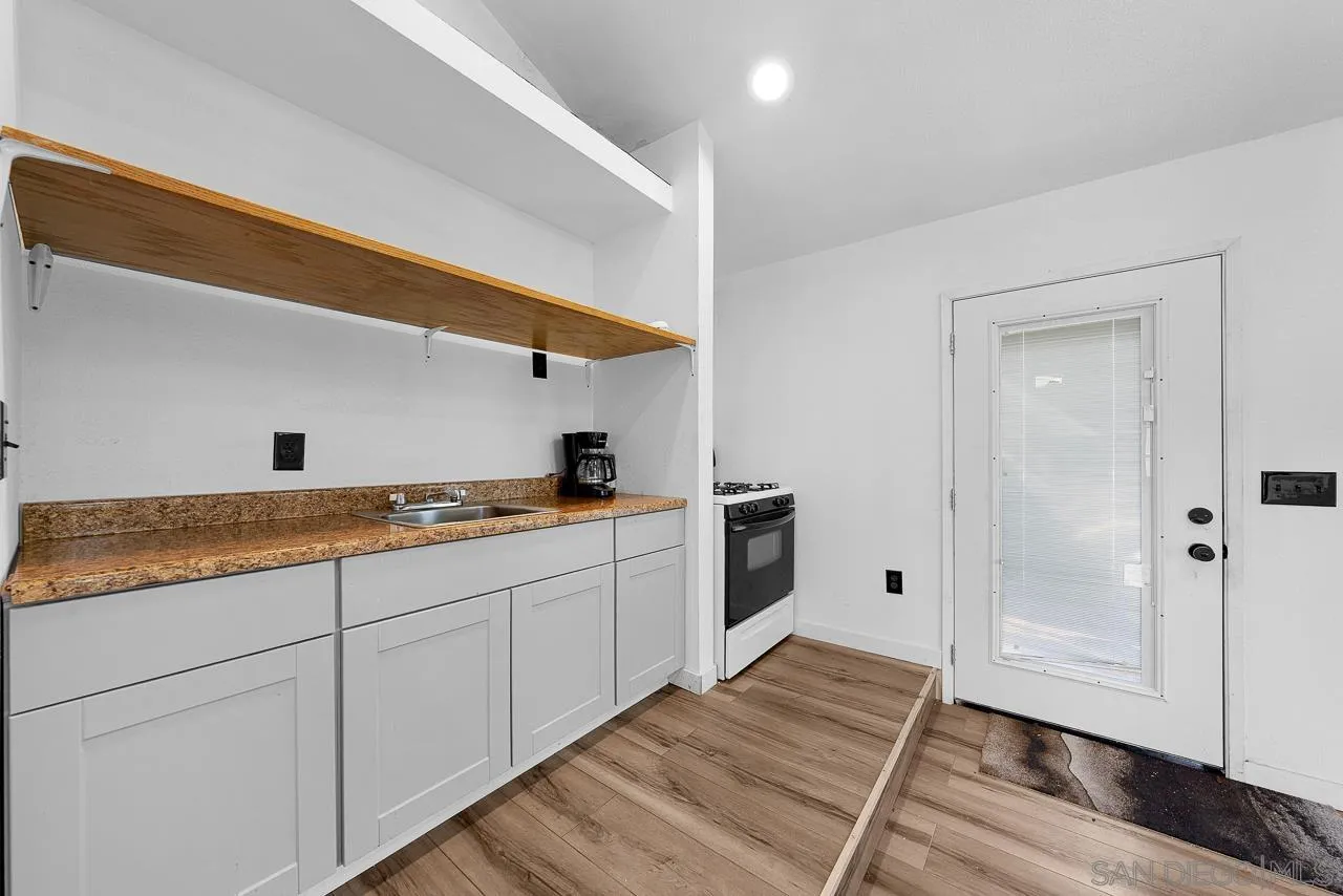 https://cdn.realtyfeed.com/cdn/127/260005115/daa2cfd0395dd16dd97377b000ba459b.webp