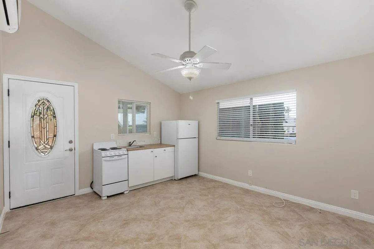 https://cdn.realtyfeed.com/cdn/127/260005116/a7f1a8806d17730fd7cf0ff4c6faddc9.webp