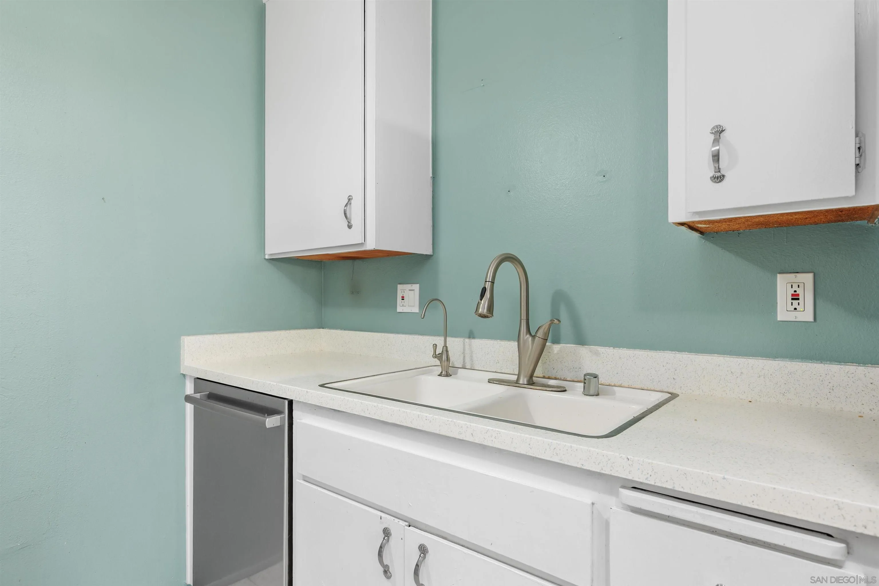 https://cdn.realtyfeed.com/cdn/127/260005124/d83fdeac292a0d3472f007f1ab36d225.webp