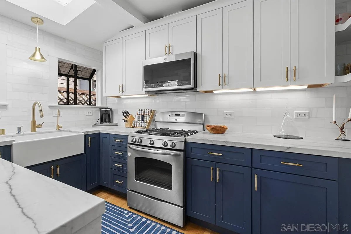 https://cdn.realtyfeed.com/cdn/127/260005126/99473f7b4f0da9d95faca33ef41ab4d4.webp