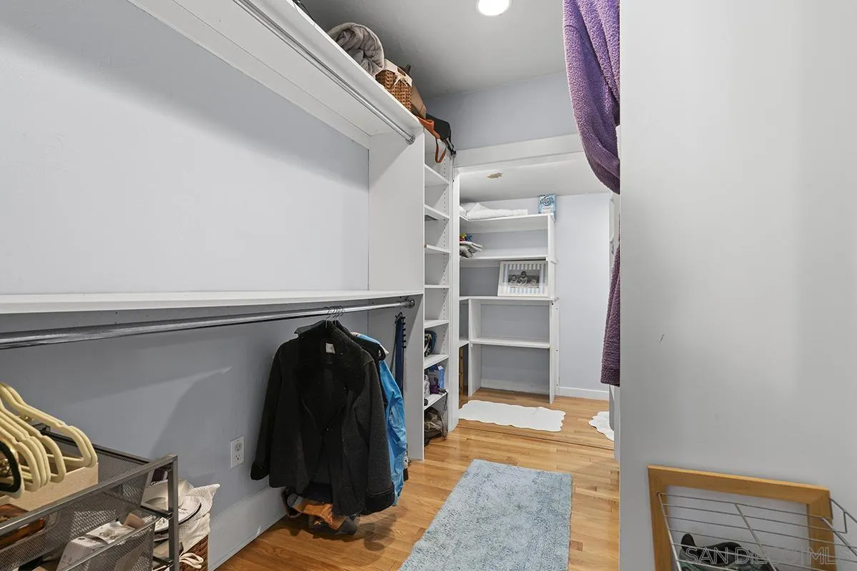 https://cdn.realtyfeed.com/cdn/127/260005126/afab02779cc912408fae921cd7809027.webp