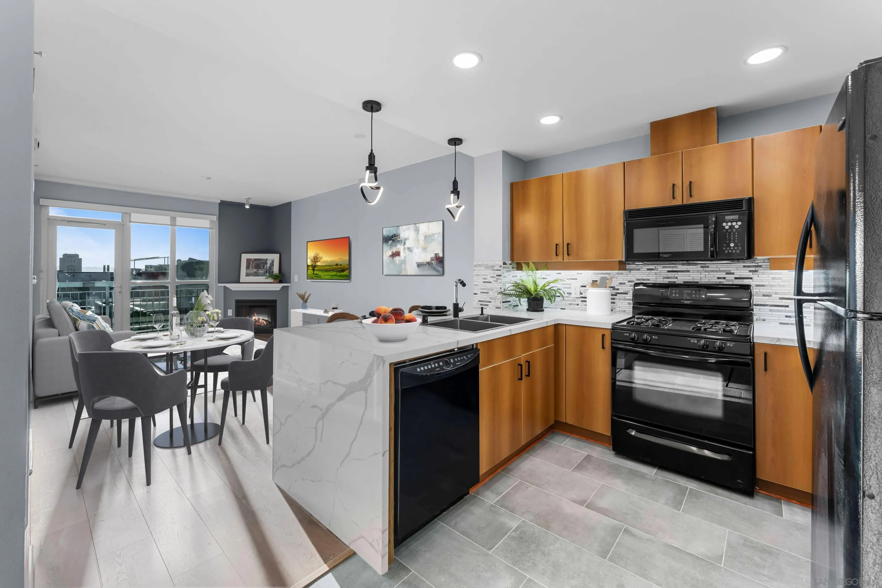 https://cdn.realtyfeed.com/cdn/127/260005129/05c3cd6dd831adc672fff4be9c956f47.webp