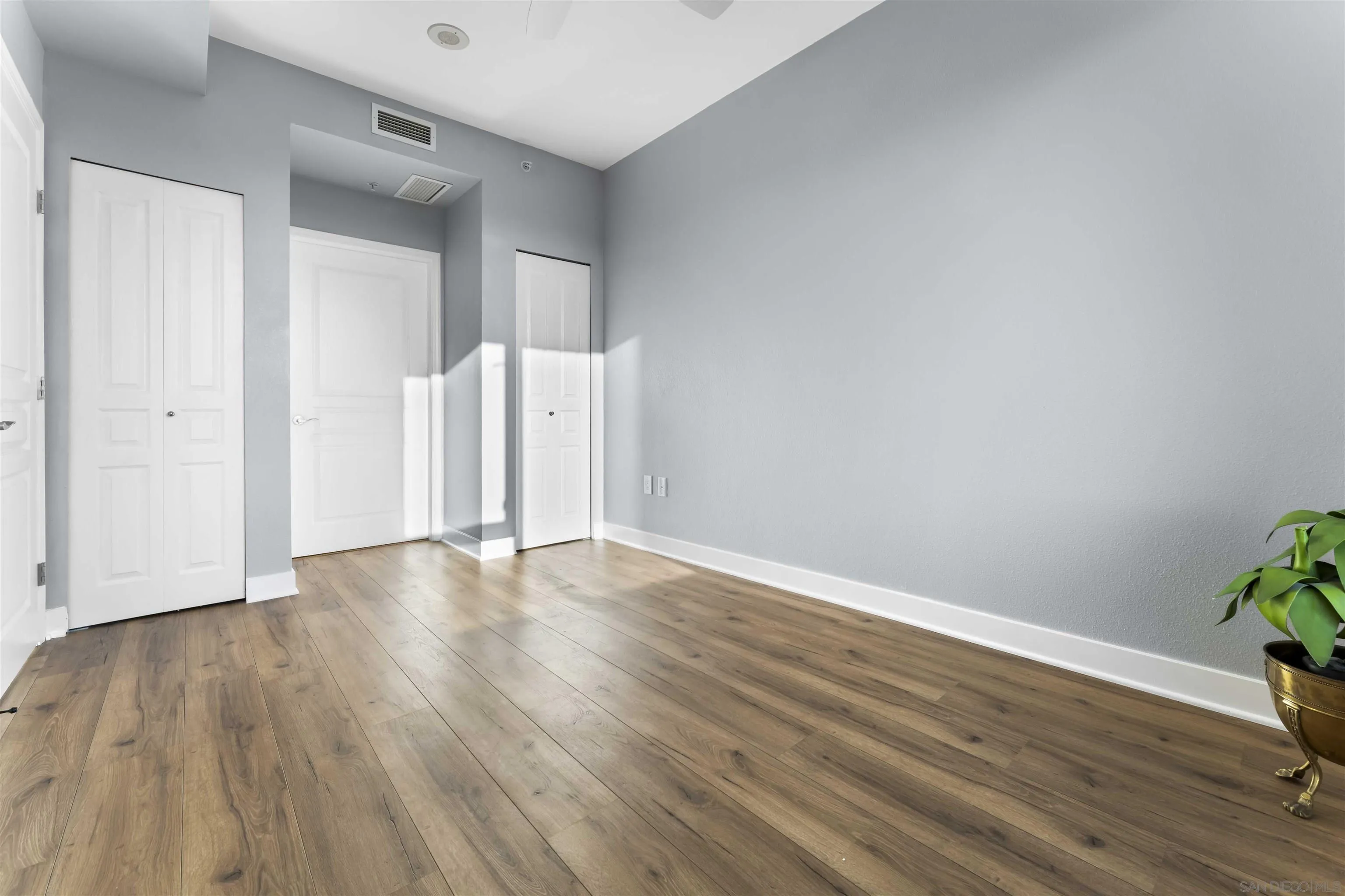 https://cdn.realtyfeed.com/cdn/127/260005129/7d9d954b8b27a92f084928d420a551d3.webp