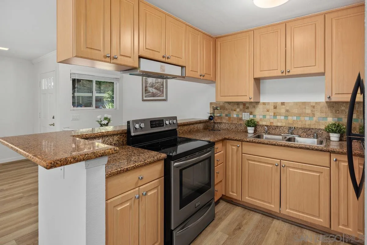 Photo #9: 260005132 Listing: Photo #9
