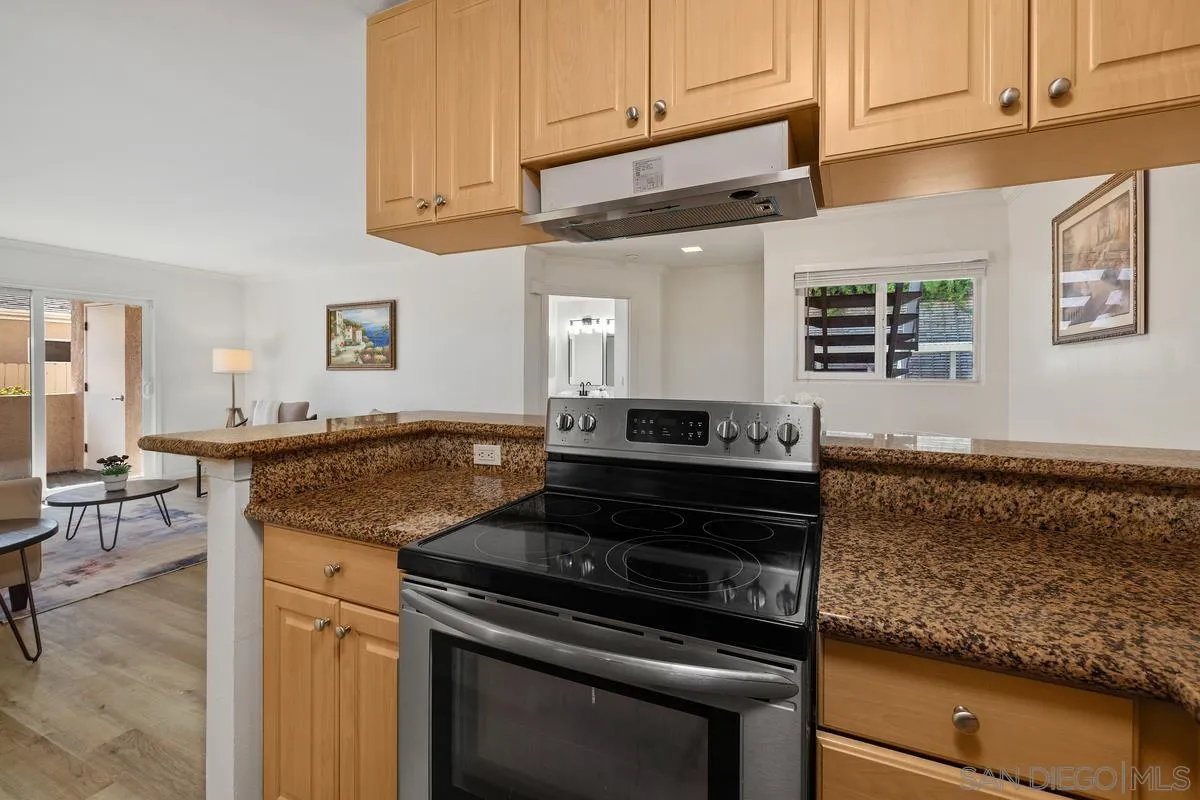 Photo #12: 260005132 Listing: Photo #12