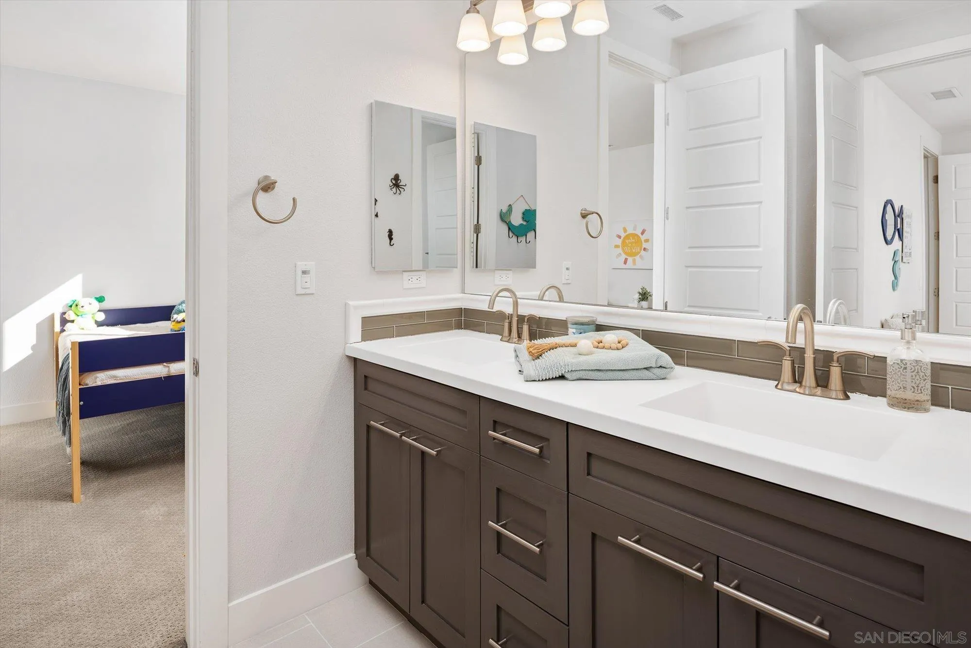 https://cdn.realtyfeed.com/cdn/127/260005133/0678836652d3590c6e31dd0d04ea4807.webp