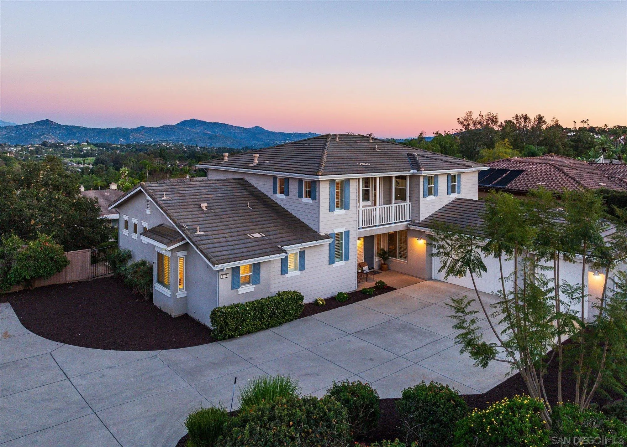 https://cdn.realtyfeed.com/cdn/127/260005133/5e78cca3ebd5f84e2080435416812ae6.webp