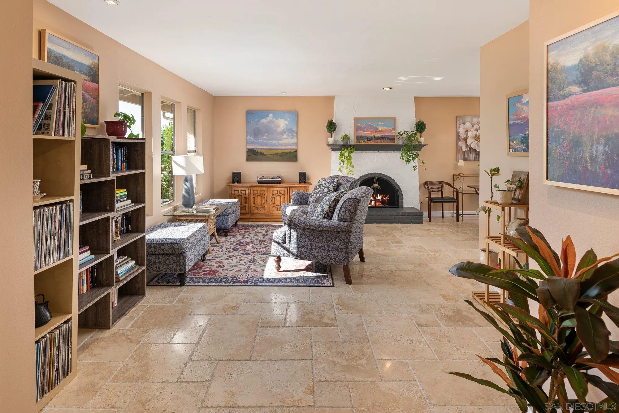 https://cdn.realtyfeed.com/cdn/127/260005134/03cfed54cd2b895f7240f523a0ef7c1c.webp