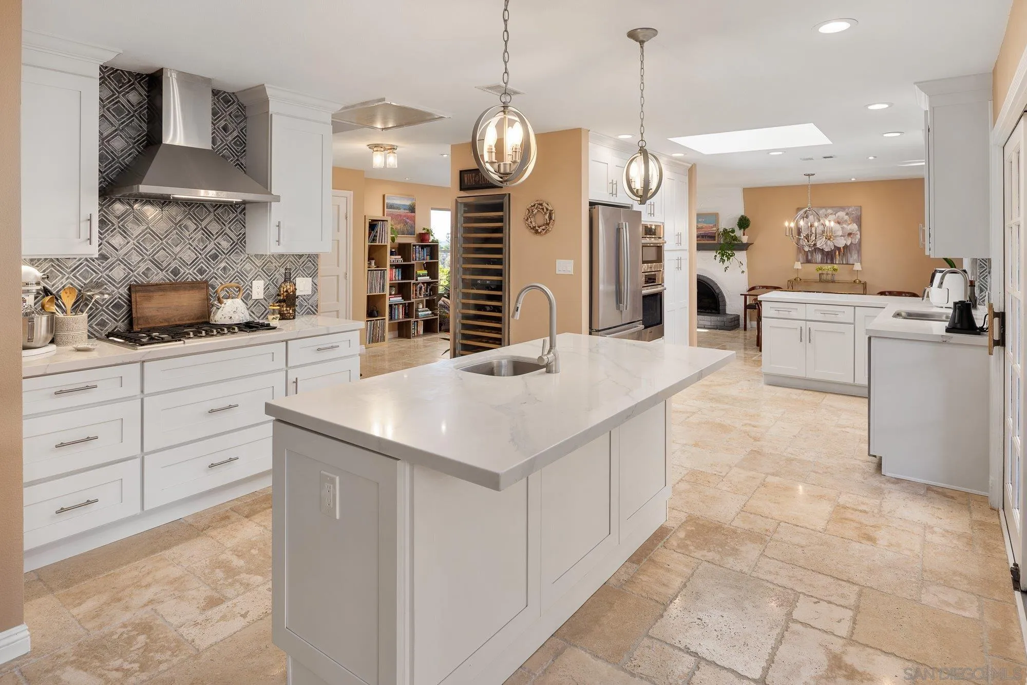 https://cdn.realtyfeed.com/cdn/127/260005134/33bfdab8cab270ce26d1171b5bf7f2f4.webp