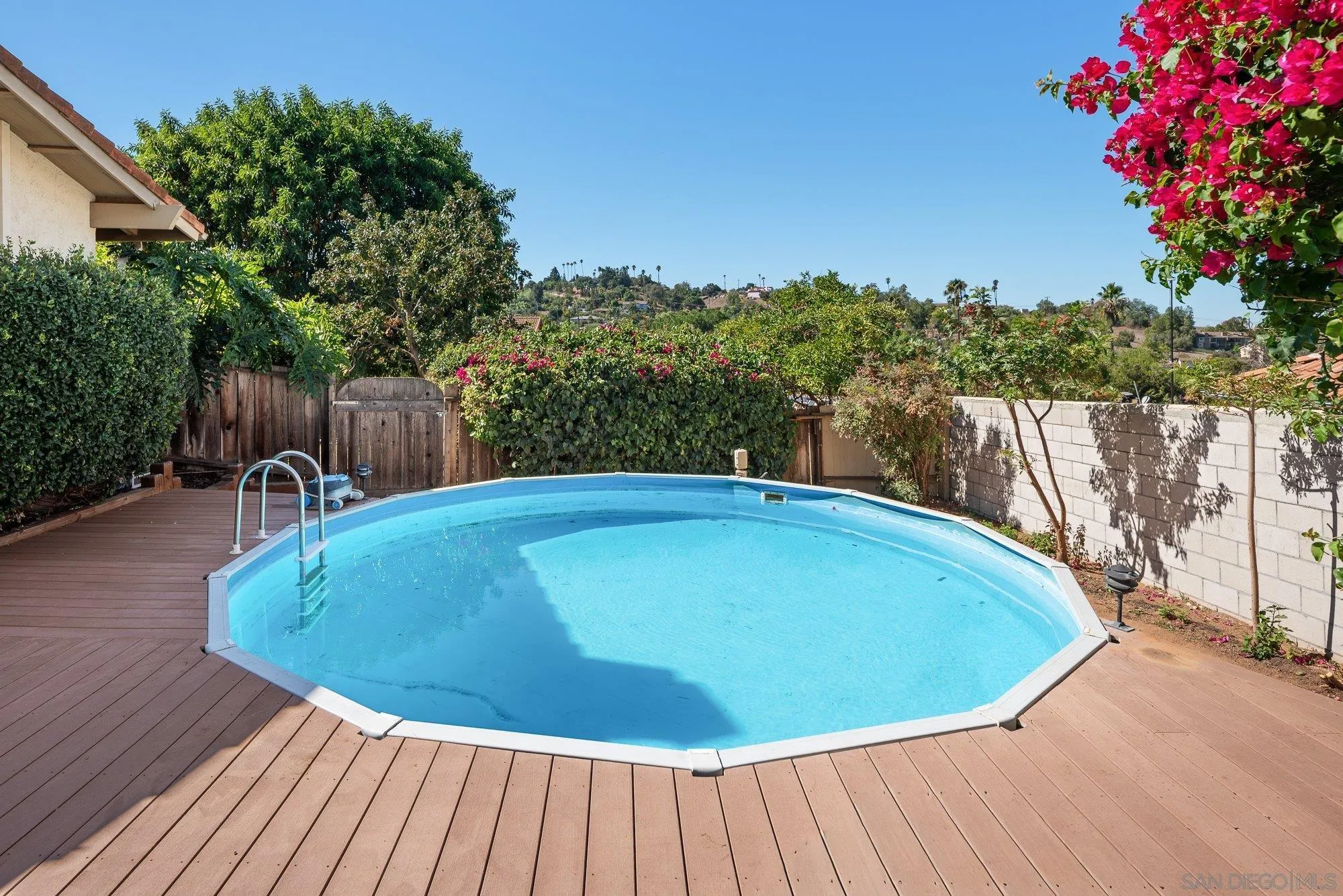 https://cdn.realtyfeed.com/cdn/127/260005134/8e5d7d314c7986e6216a04ec6e1453d1.webp