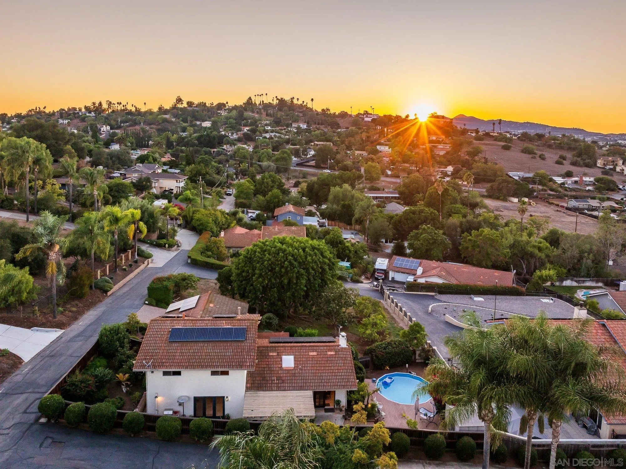 https://cdn.realtyfeed.com/cdn/127/260005134/9341462b66815646c211c11448b5655f.webp