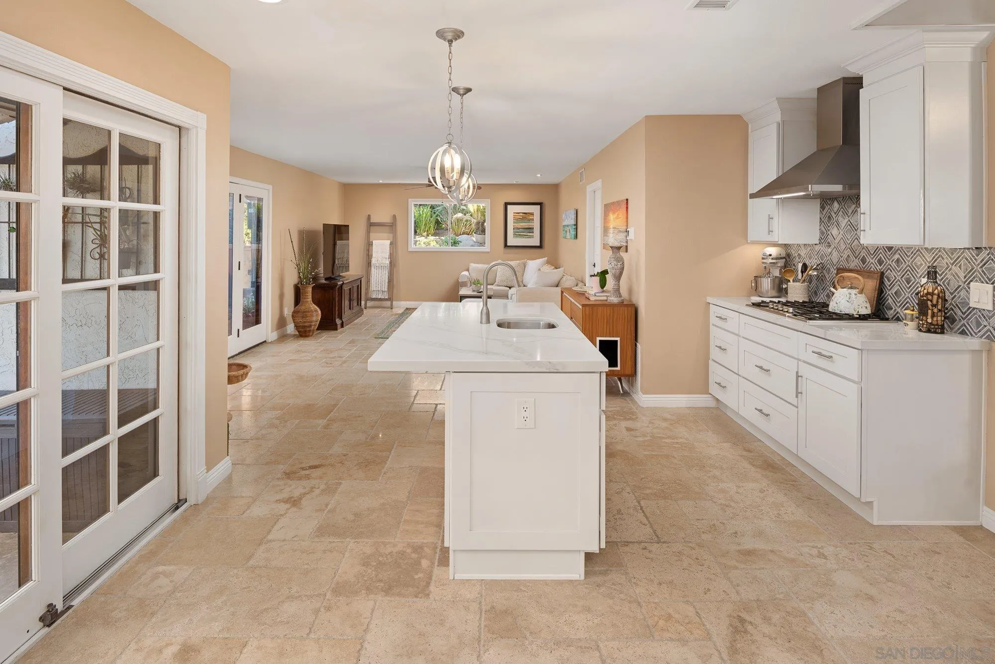 https://cdn.realtyfeed.com/cdn/127/260005134/be801c895a9608a86147b526eac1bf54.webp