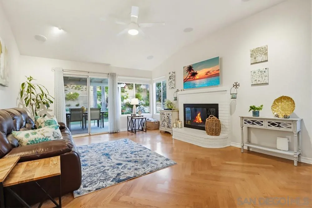 https://cdn.realtyfeed.com/cdn/127/260005136/23a72889e6d36952e52374b3859db8b6.webp