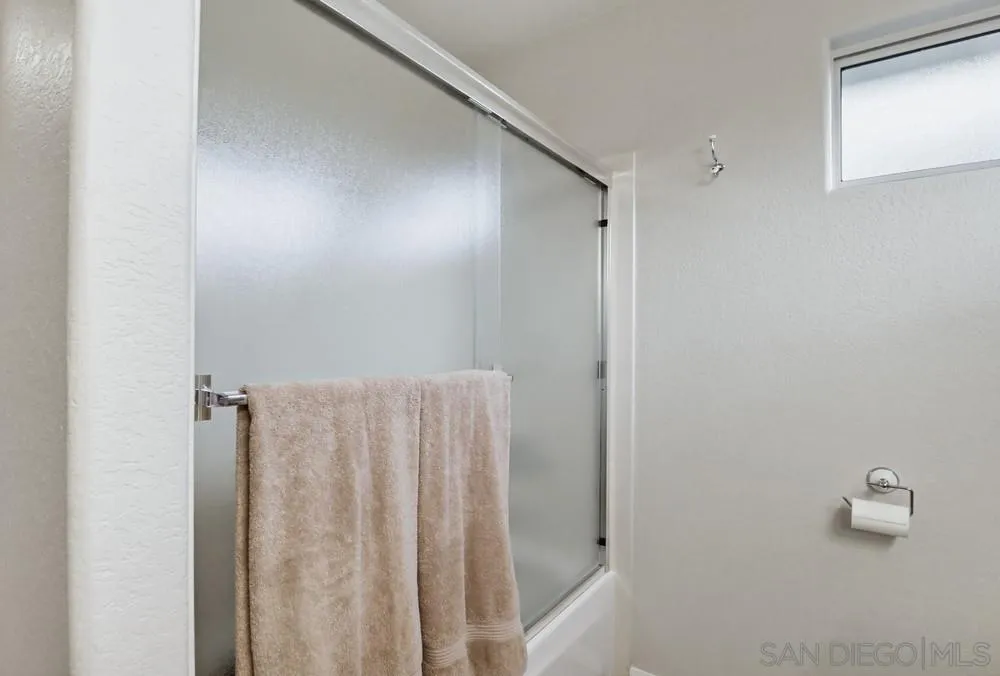 https://cdn.realtyfeed.com/cdn/127/260005136/605c08586a19daca2732352d4a7bc50d.webp