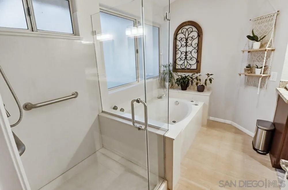 https://cdn.realtyfeed.com/cdn/127/260005136/7220188c37b0f26f5254e25dafef1776.webp