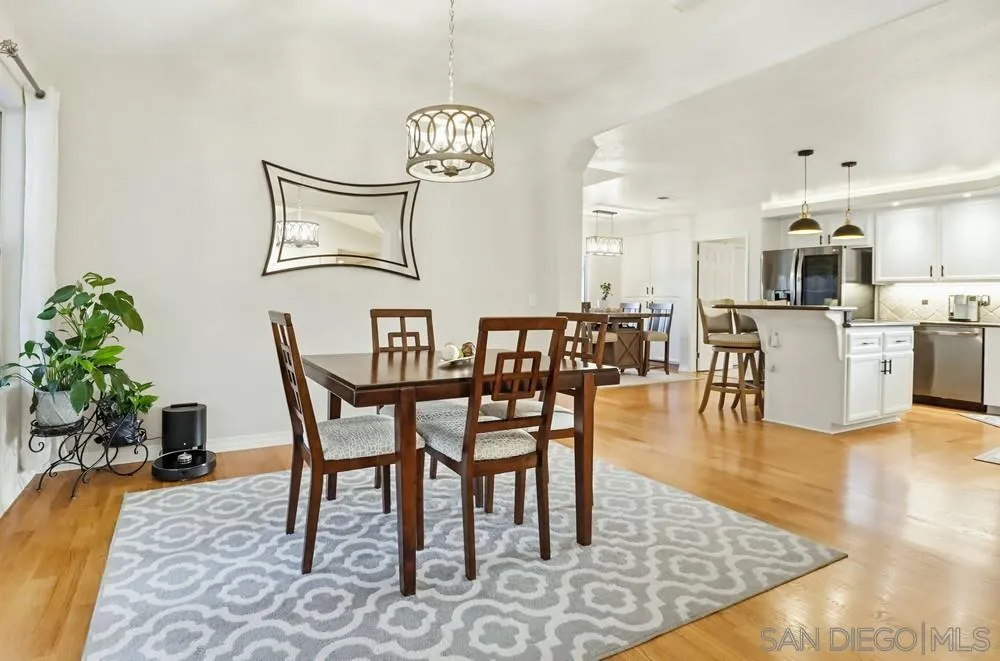 https://cdn.realtyfeed.com/cdn/127/260005136/cb0638b52a698057553a8b08905d3aa3.webp