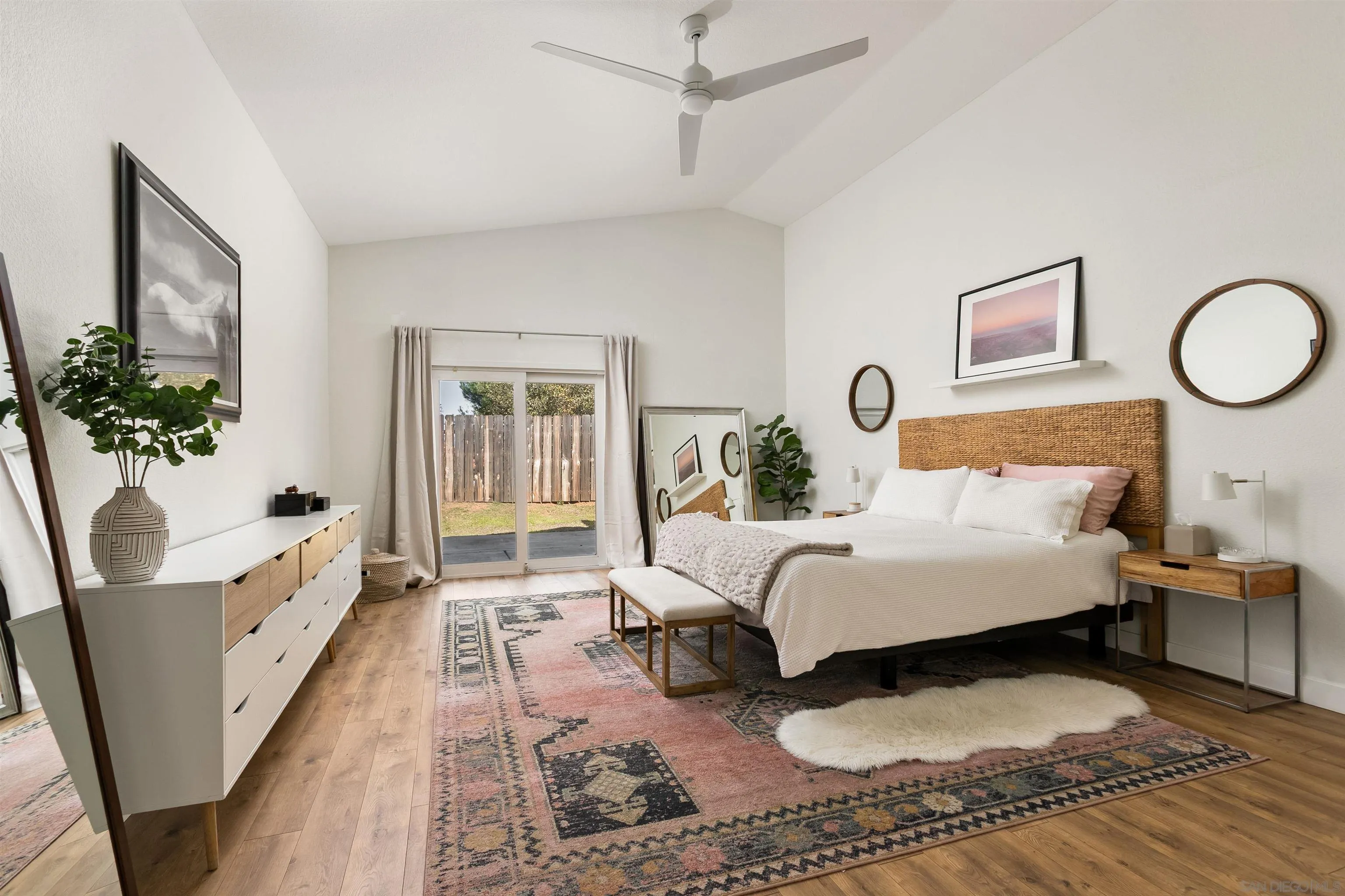 https://cdn.realtyfeed.com/cdn/127/260005137/188e4e4f97dc9e369aea628913213ddd.webp