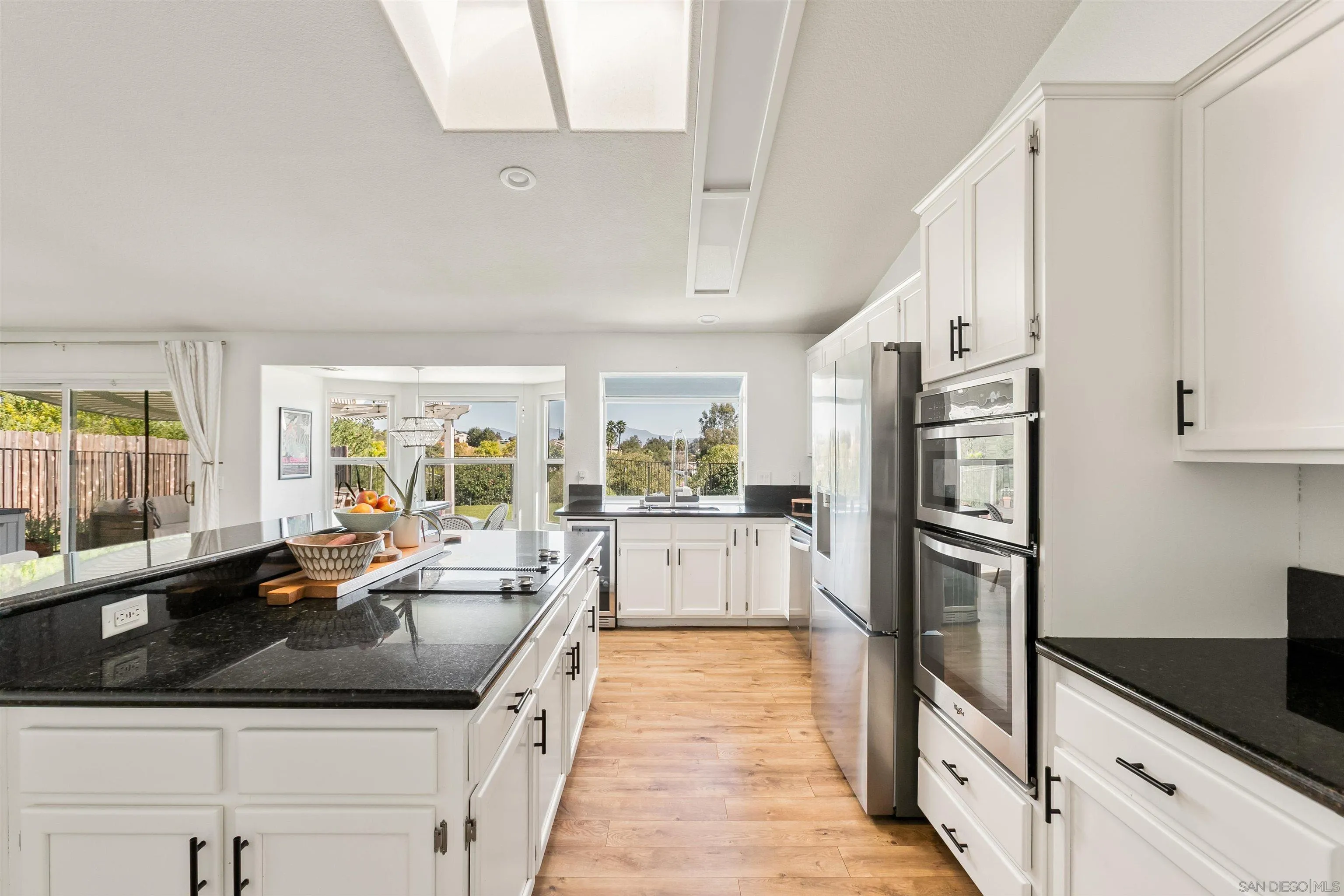 https://cdn.realtyfeed.com/cdn/127/260005137/cf5ee6836ba4b1158a4041a3d7e563f6.webp