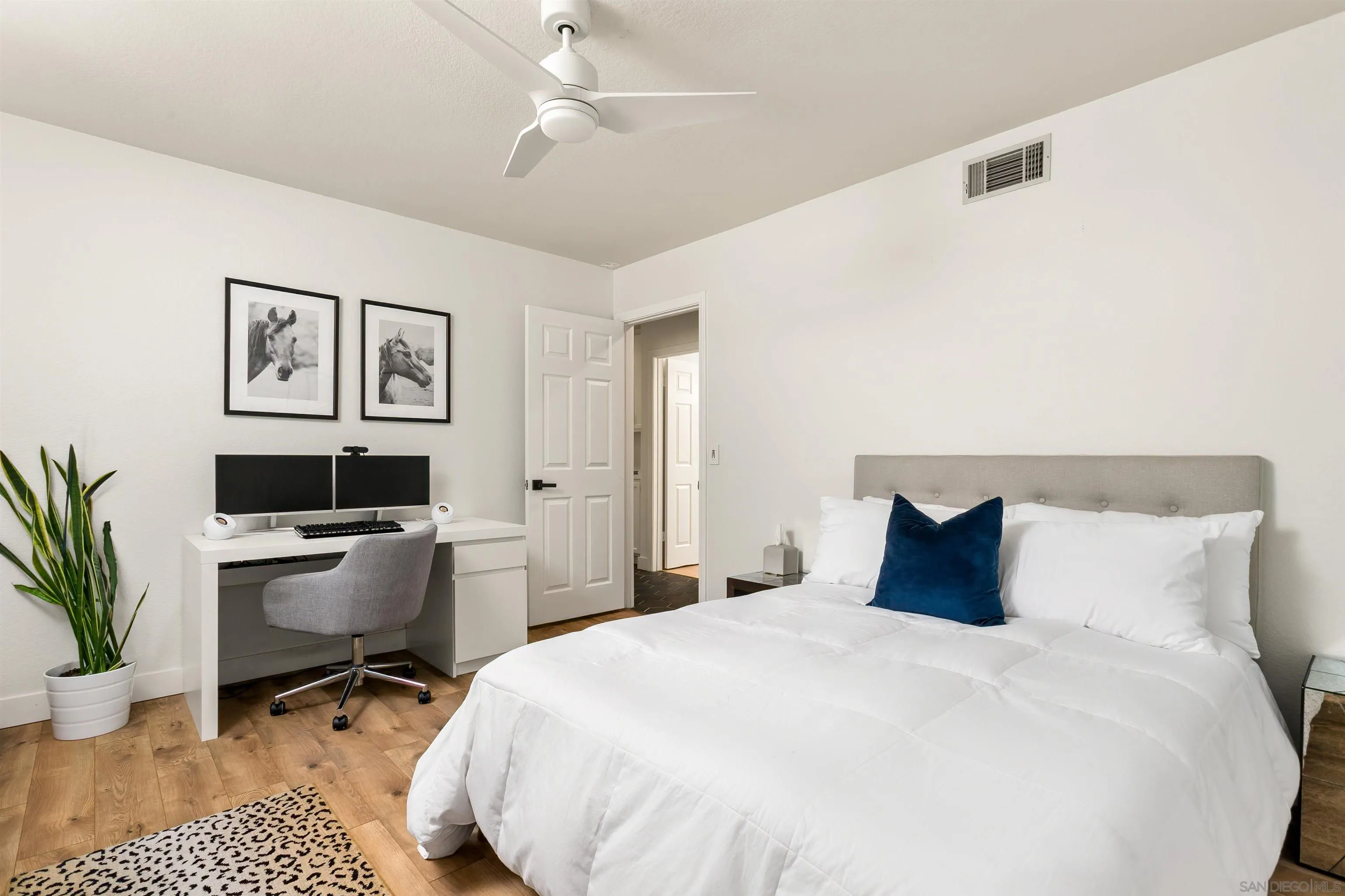https://cdn.realtyfeed.com/cdn/127/260005137/f29dd12d116fe8991e8b21c2590246d9.webp