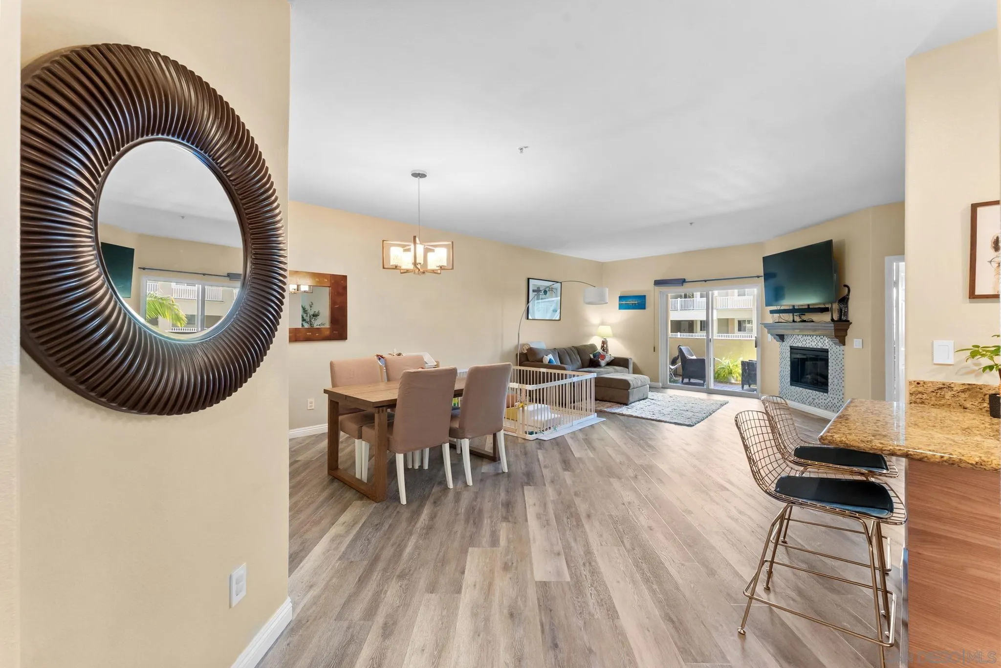 Photo #8: 260005140 Listing: Photo #8