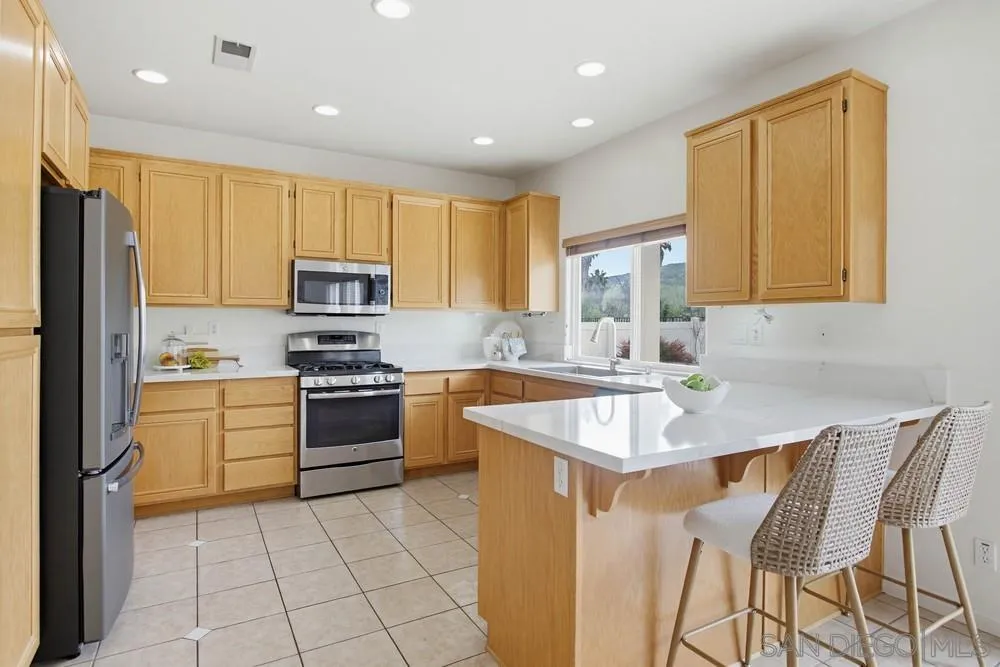 https://cdn.realtyfeed.com/cdn/127/260005141/6e4ef14403f35144dd2f849168888793.webp