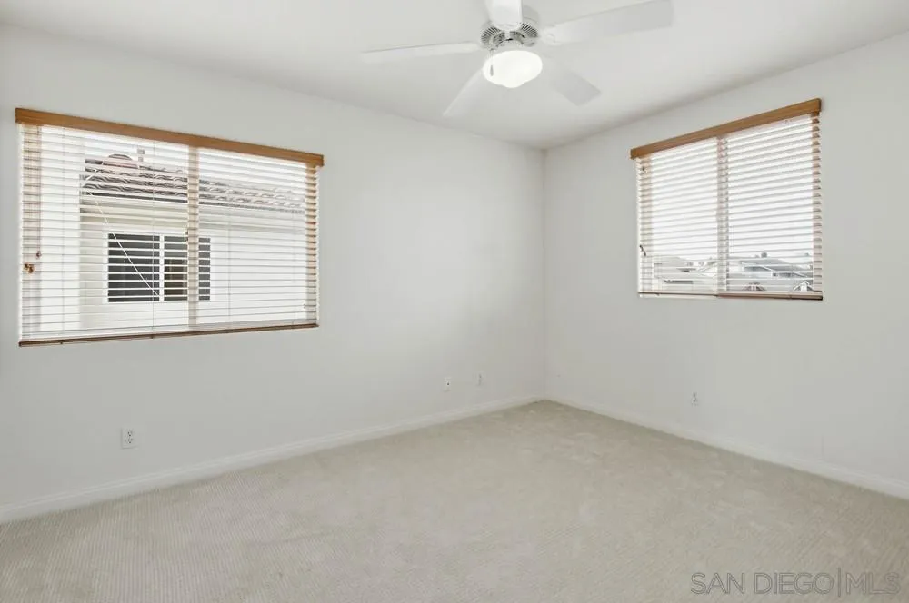 https://cdn.realtyfeed.com/cdn/127/260005141/cf9dea26297813e5699ed7d4a7072c68.webp