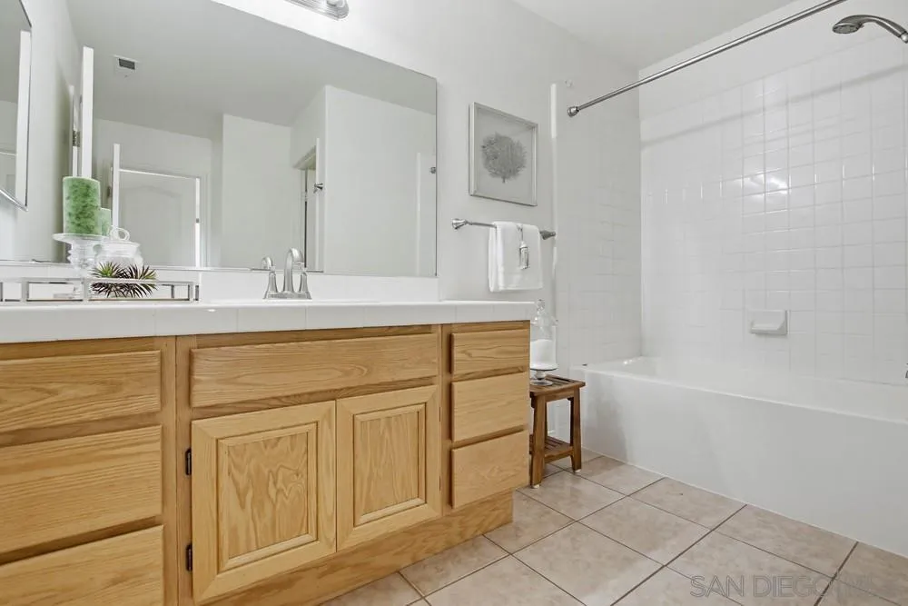 https://cdn.realtyfeed.com/cdn/127/260005141/e7c50e6c359f8fadf44dafe24e5c94f3.webp