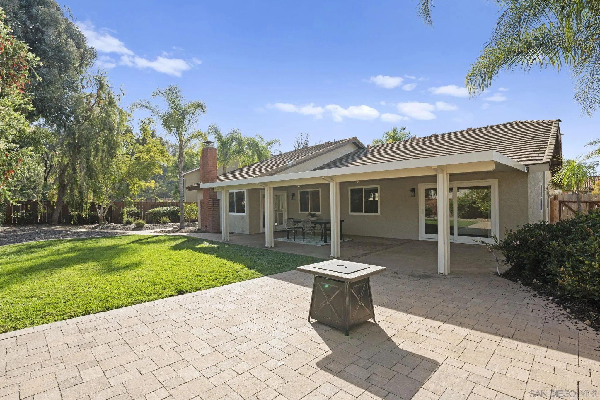 https://cdn.realtyfeed.com/cdn/127/260005144/a384fb583f0b4b68688f600e5181f96e.webp
