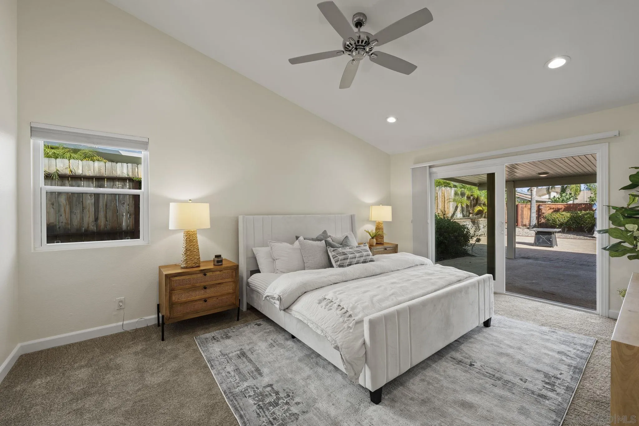https://cdn.realtyfeed.com/cdn/127/260005144/e8cafd449c15f40cd492a791bd60f019.webp