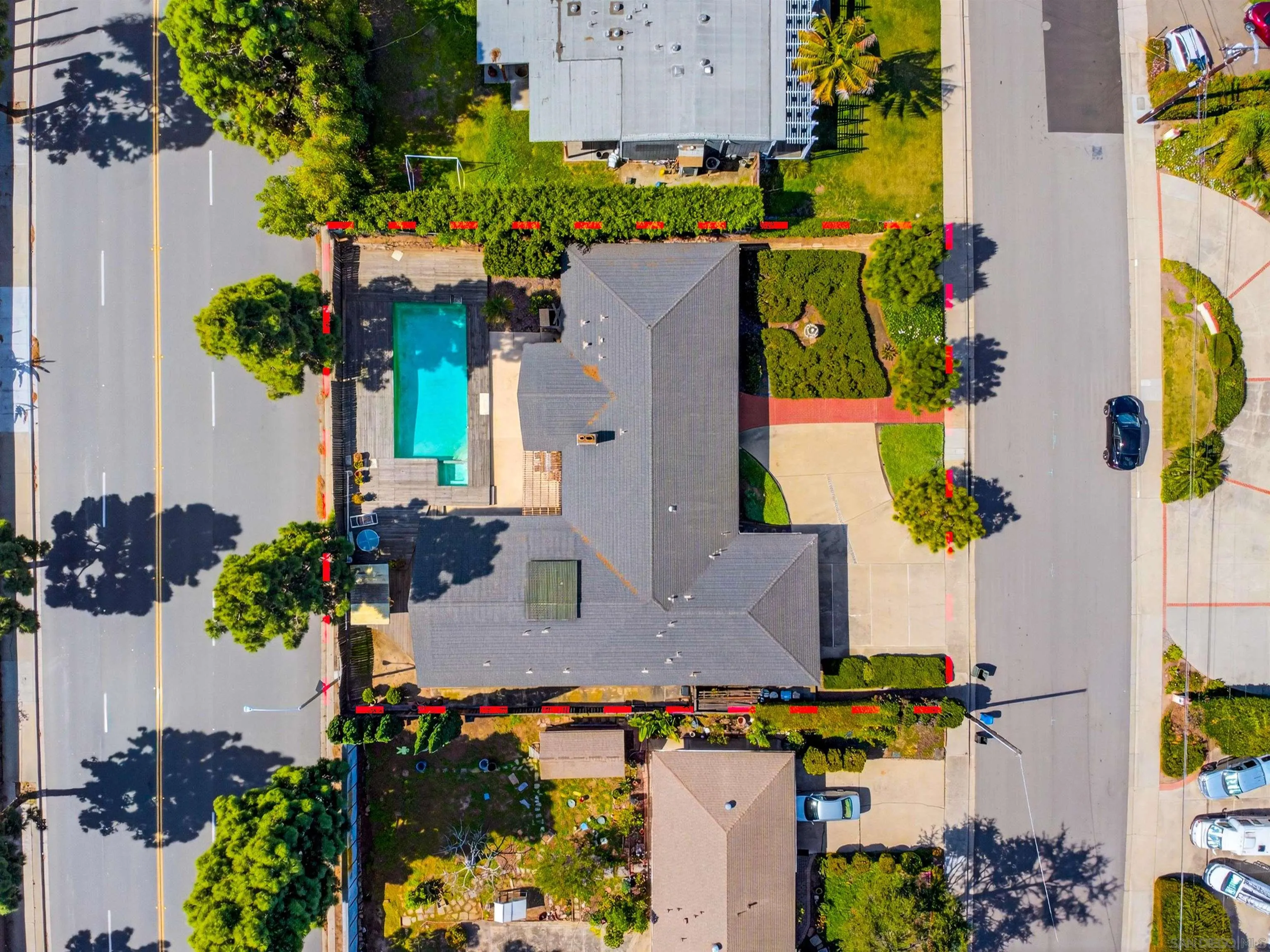 https://cdn.realtyfeed.com/cdn/127/260005146/1fc97cda25027d72179b1367bd84368e.webp