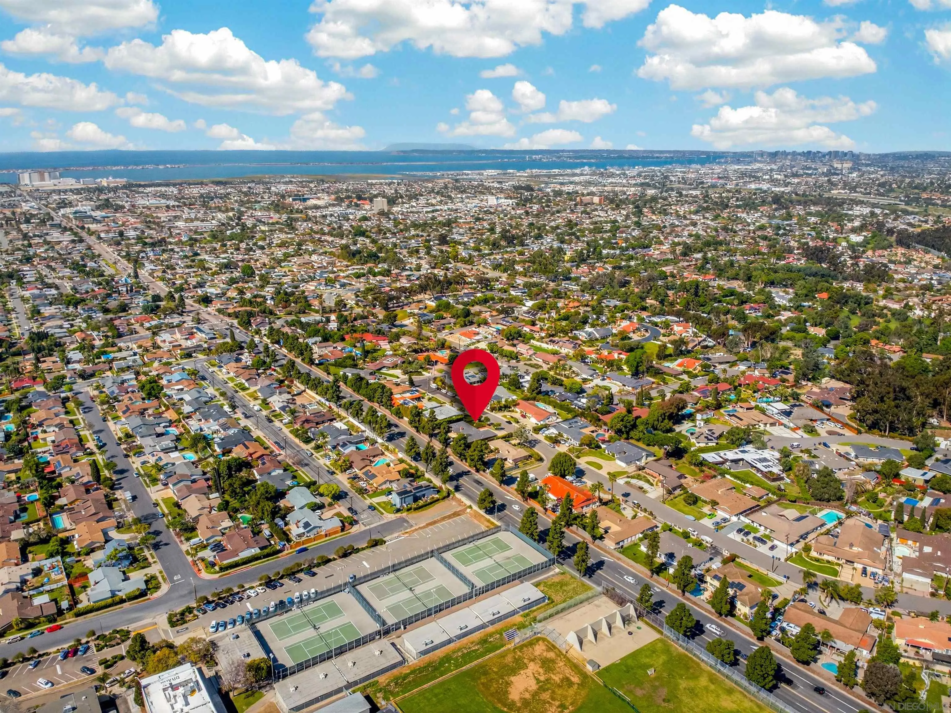 https://cdn.realtyfeed.com/cdn/127/260005146/7b8b05e29c0bc72b529881e5542e0c43.webp