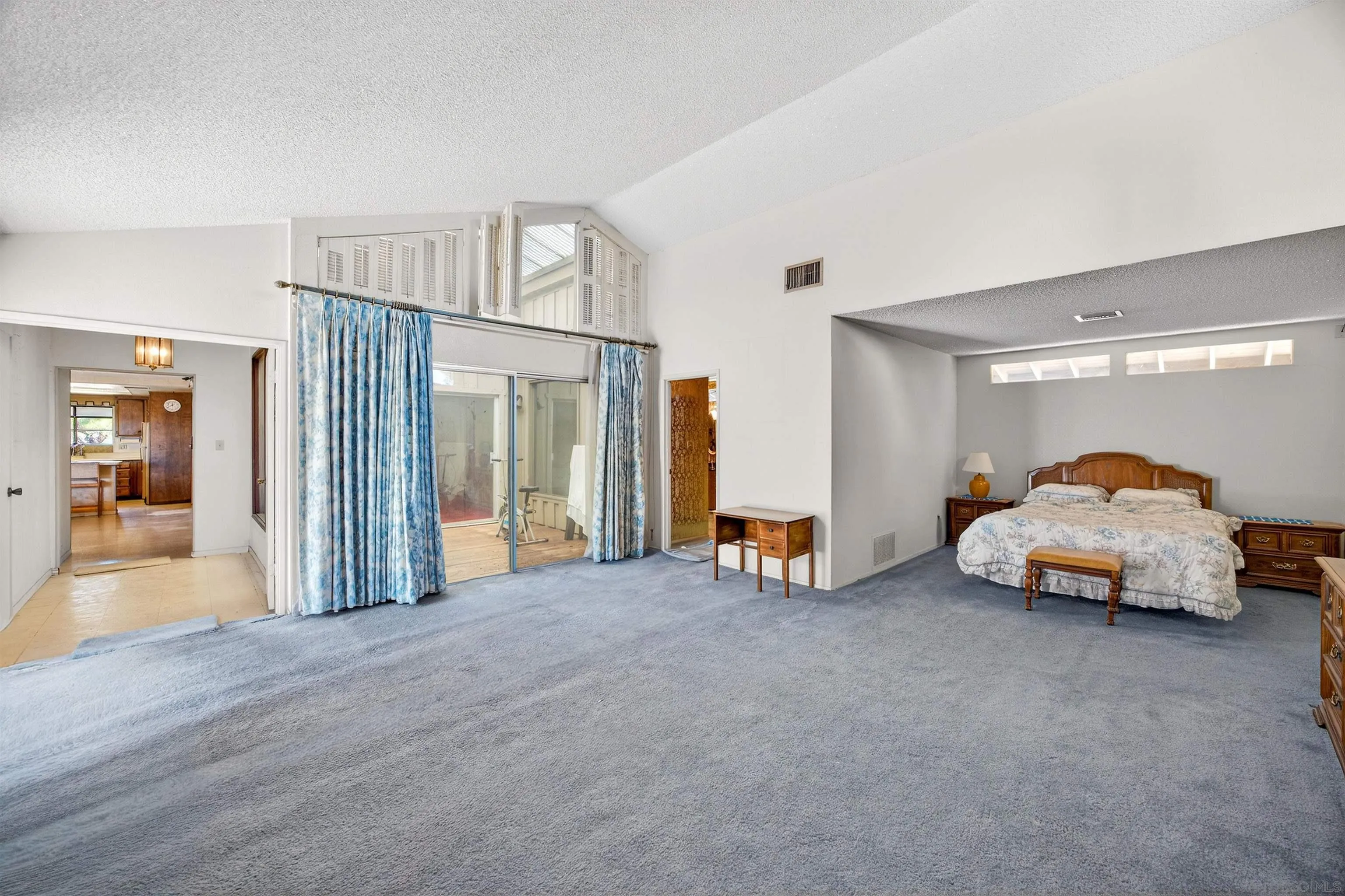 https://cdn.realtyfeed.com/cdn/127/260005146/ab0242622d94c42072c71876aac3631a.webp