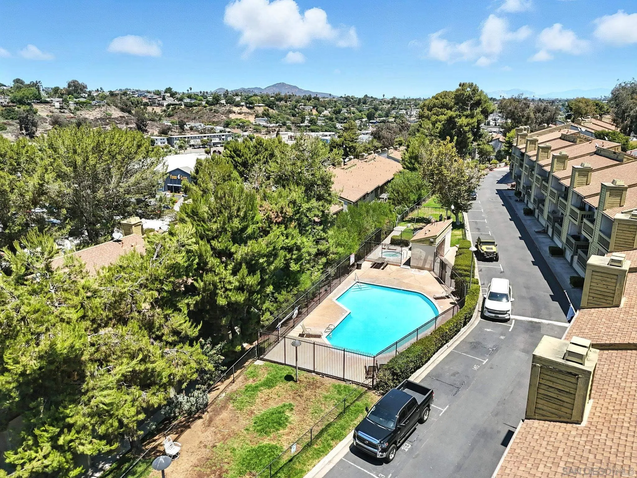 Photo #27: 260005148 Listing: Photo #27